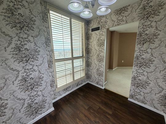 For Lease - 222 Jackson Street Unit# 1101, Hamilton, Ontario - Photo 1