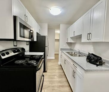 1 Bed 1 Bath Available In Beautiful - Photo 1