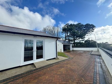 Truro, Truro, TR1 - Photo 5