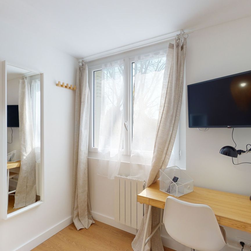 DEODORA B Roommate 3 Bedrooms at Toulouse - Photo 1