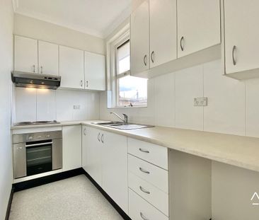 Large Studio In Ideal Location - Photo 1