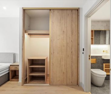 3 bedroom flat to rent - Photo 4