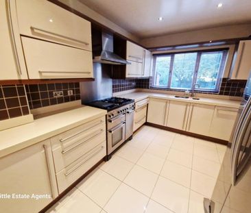 3 bedroom semi-detached house to rent - Photo 3