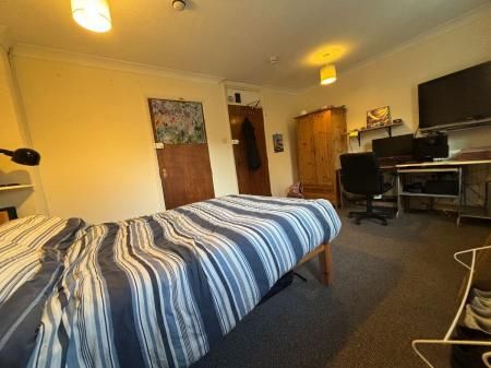 5 Bed Student Home - 9 Regency Place, Canterbury - Photo 2