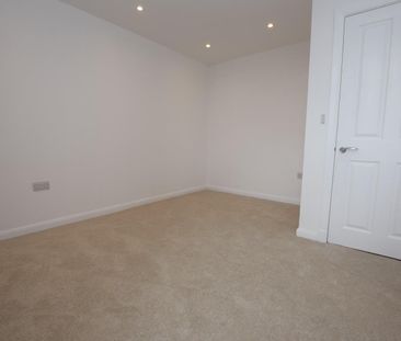 Albert Road, Colne - Photo 5