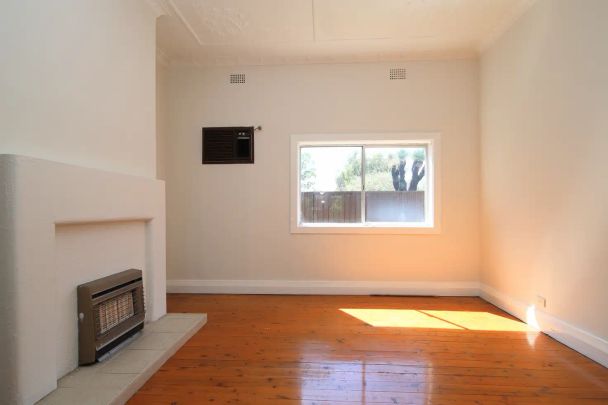 “Three Bedroom Family Home” - Photo 1