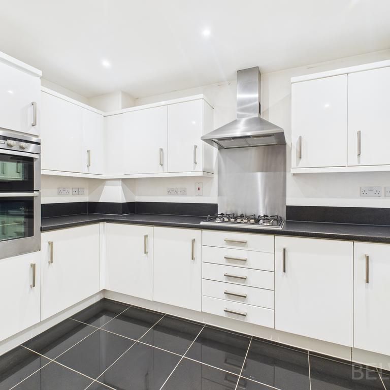 3 bedroom terraced house to rent - Photo 1