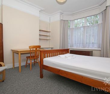 5 bedroom terraced house to rent - Photo 1