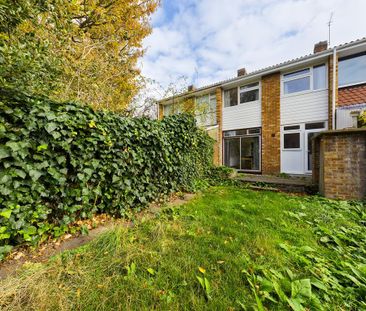 3 bedroom terraced house to rent - Photo 3
