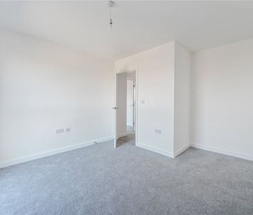 3 bedroom house to rent Elder Drive, Houghton Regis, Dunstable, Bed... - Photo 1