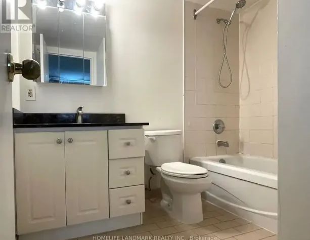 230 - 326 MAJOR MACKENZIE DRIVE E | 230 - 326 MAJOR MACKENZIE DRIVE E, Richmond Hill - Photo 1