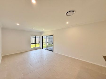 7B Mortlock Road, Cameron Park - Photo 2