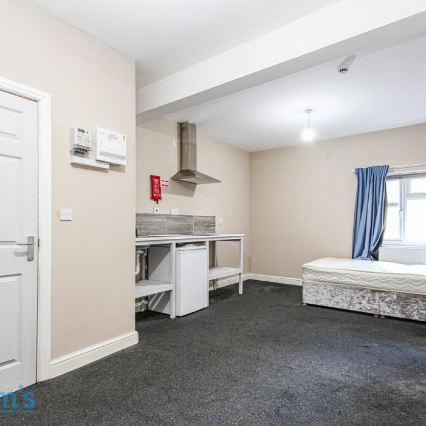 1 bed Studio for Rent - Photo 1