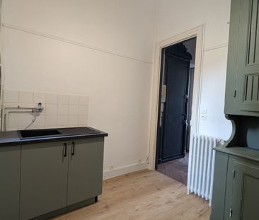 Location Appartement 3 pièces 92m² - Photo 4