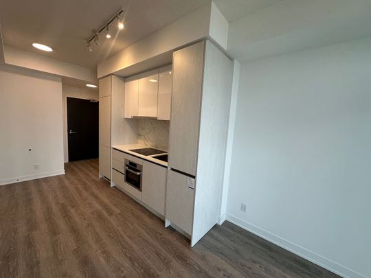 For Lease - 180 Front Street Unit# 4216, Toronto, Ontario - Photo 1