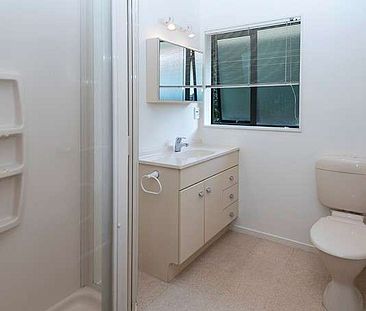 Lovely 2 Bedroom Flat - Photo 5