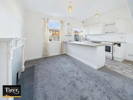 Greenwood Avenue, FY1 - Photo 3