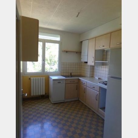 Location Appartement P4 + garage + parking Nimes - Photo 1