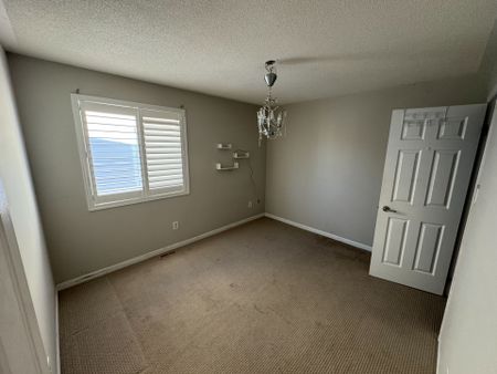 For Lease - 986 Ferguson Drive, Milton, Ontario - Photo 4