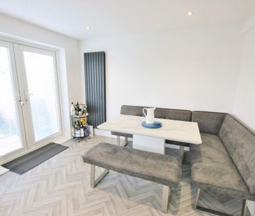 3 bedroom semi-detached house to rent - Photo 3