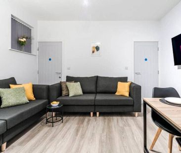 House to rent - Photo 2