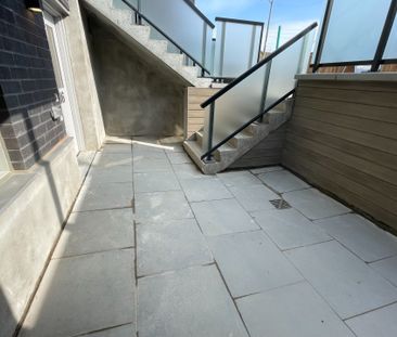 For Lease - 2791 Eglinton Avenue Unit# 516, Toronto, Ontario - Photo 2