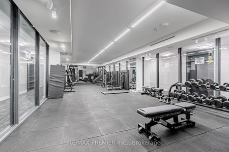 158 Front Street East condo — Toronto, ON (2-Bedroom) - 2 Bedroom - Photo 3