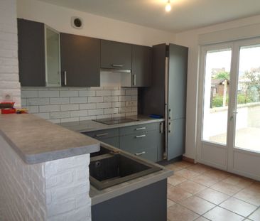 Location Maison 7 pièces 99m² TOURLAVILLE 50110 - Photo 5