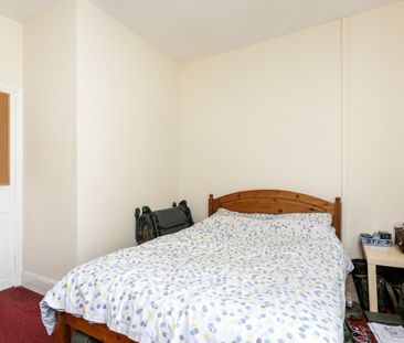 3 bedroom house to rent Heidelberg Road, Southsea, PO4 - Photo 2