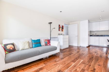 Durnsford Road, Wimbledon, London, SW19 - Photo 2