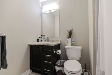 For Lease - 546 Triangle Street, Stittsville - Munster - Richmond, Ontario - Photo 2