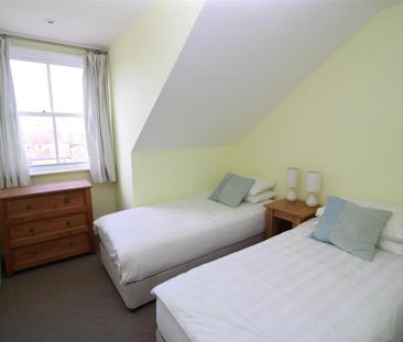 3 bedroom maisonette to rent - Photo 4