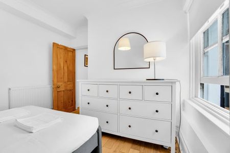 2 Bed Flat, Chesham Place, BN2 - Photo 3