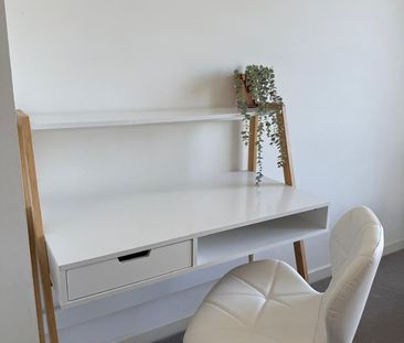 Room in a Shared Flat, Grosvenor Court Adenmore Road, SE6 - Photo 3