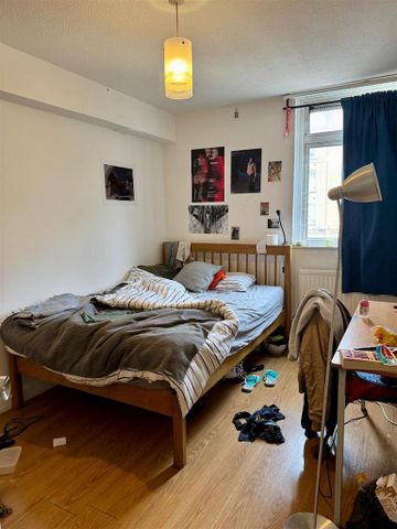 1 bedroom in a house share to rent - Photo 4