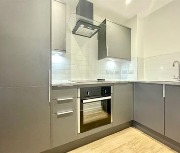 Lincoln House, Bolton - Photo 5