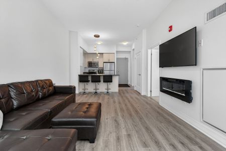 For Lease - 10 Concord Place Unit# 516, Grimsby, Ontario - Photo 3