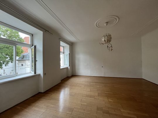 Provisionsfrei! 2 Monate mietfrei! Sehr gepflegte 2-Zimmer-Wohnung mit separater Küche in zentraler Lage ganz nahe der Inneren Stadt - Foto 1