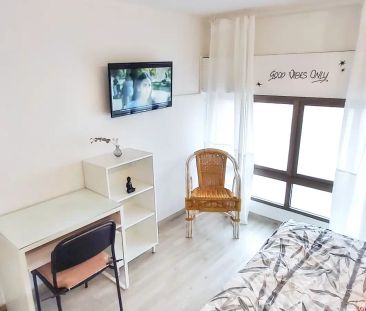 Room in a shared 3-bedroom apartment for rent in Vistafranca. - Photo 6