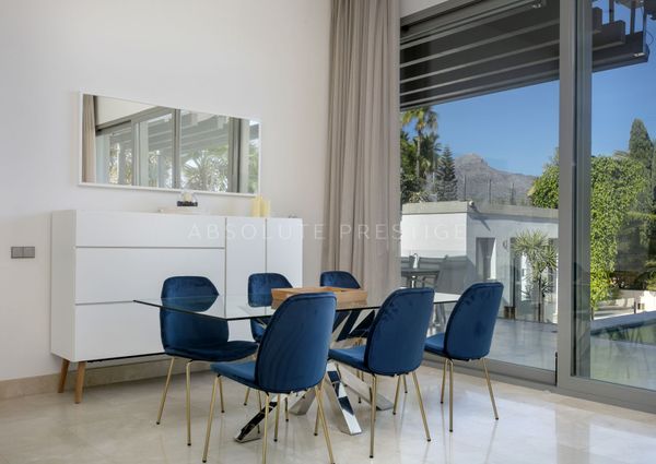 Beautiful and modern 5 bedroom villa in La Quinta