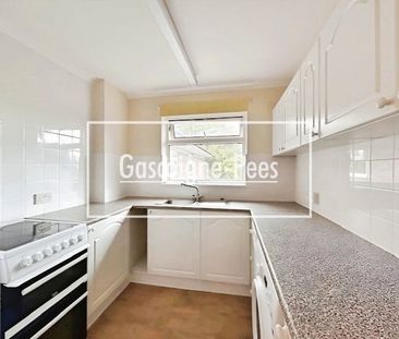 ., Stephens Road, Tadley - Photo 3
