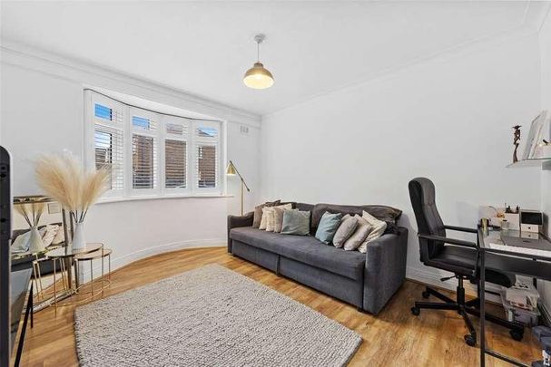 Oak Avenue, London, N10 - Photo 1