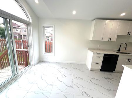 For Lease - 848 Ashenvale Way, Orleans - Cumberland and Area, Ontario - Photo 5