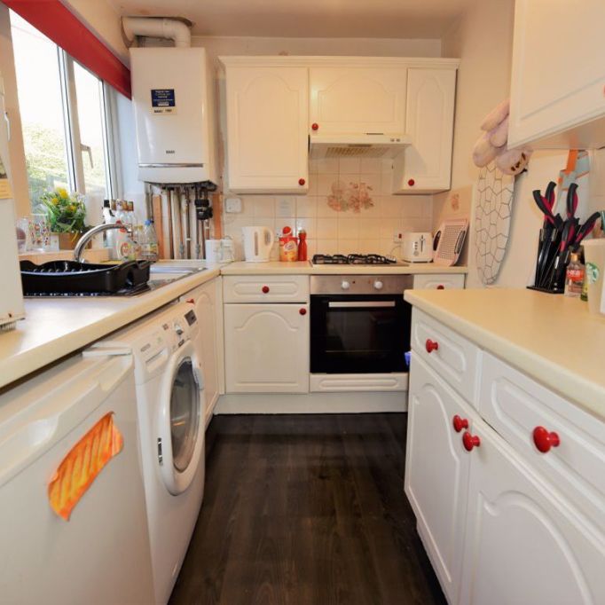 2 bedroom Flat in The Village Street, Leeds - Photo 1