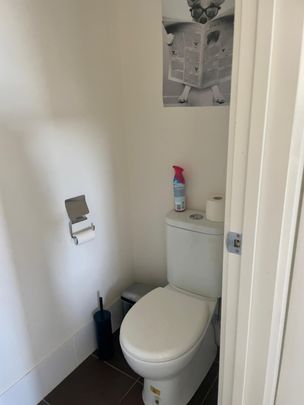 Woodville West - Photo 1