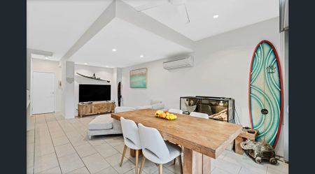 Stylish 3-Bedroom Townhouse in Brightwater! - Photo 4