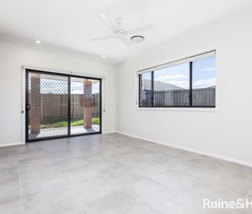 Beautifully Presented 4 Bedroom Family Home - Photo 5