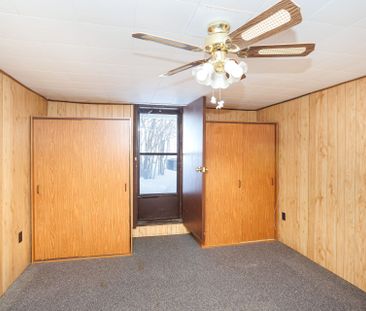 For Lease - 11 Homewood Avenue, Kawartha Lakes, Ontario - Photo 3