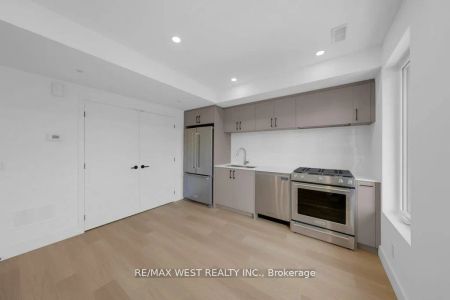 502 Atlas Avenue #C - Photo 3