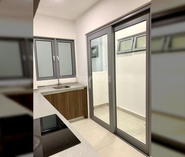 LAKEFRONT RESIDENCE CYBERJAYA | 3R2B FULLY FURNISHED + 2 CARPARKS |... - Photo 2